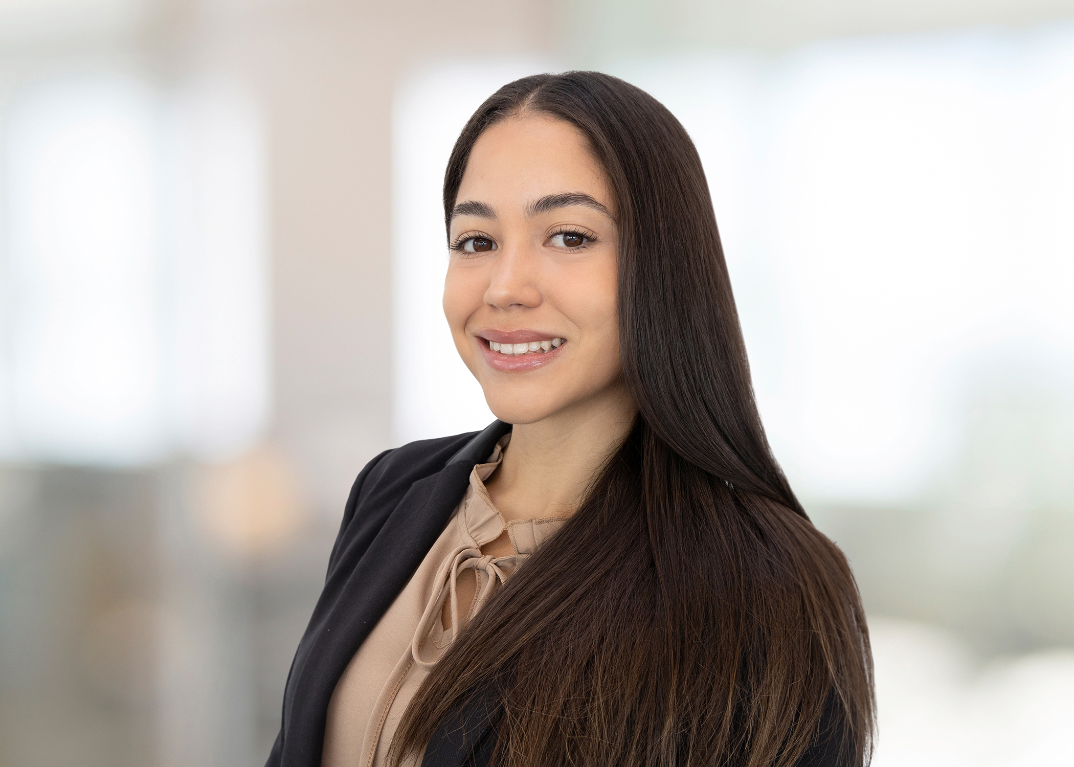Professional headshot for Genesis Nunez