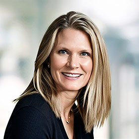 Professional Headshot of Cassie Hartogs
