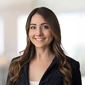 Professional Headshot of Laura Sceerey