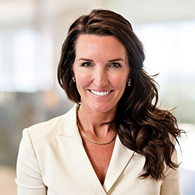 Professional Headshot of Lacy Lyons