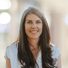 Professional Headshot of Laura Morris