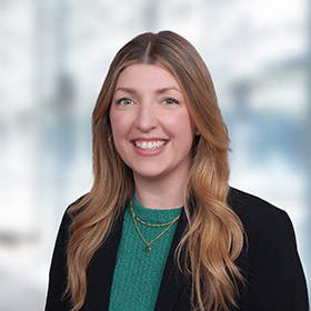 Professional headshot of Beth Hoang