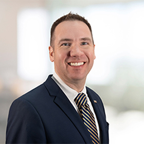 Professional Headshot of Aaron Selle