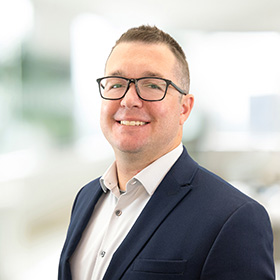 Professional Headshot of Jonathon Geisen 