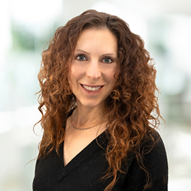 Professional Headshot of Natascha Willer
