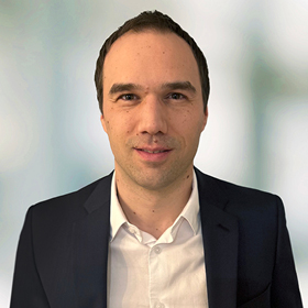 Greg Leuthreau headshot